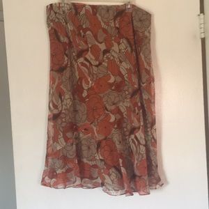 Beautiful fall colored lightweight skirt